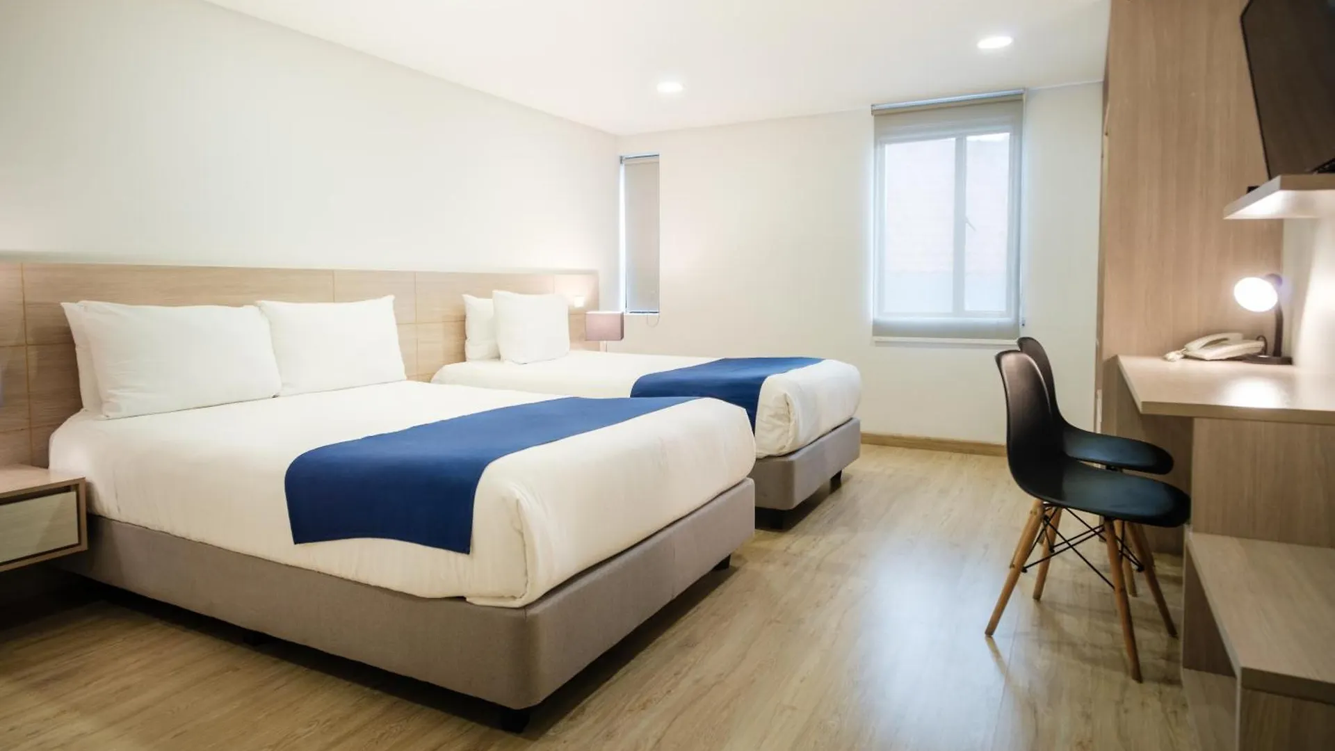 Hotel Palermo Home Bogota & Art Gallery